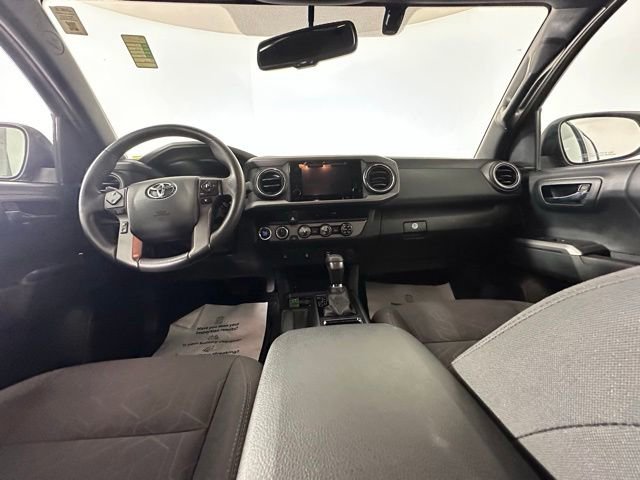 Used 2017 Toyota Tacoma TRD Off-Road w/ Tow Package (A/T) AWD/4WD image 16