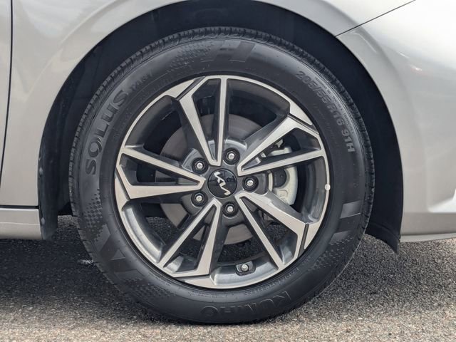 Used 2024 Kia Forte LXS w/ LXS Technology Package image 13