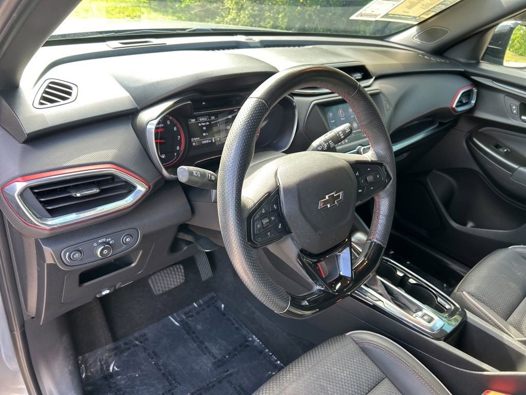 Used 2022 Chevrolet TrailBlazer RS FWD image 21