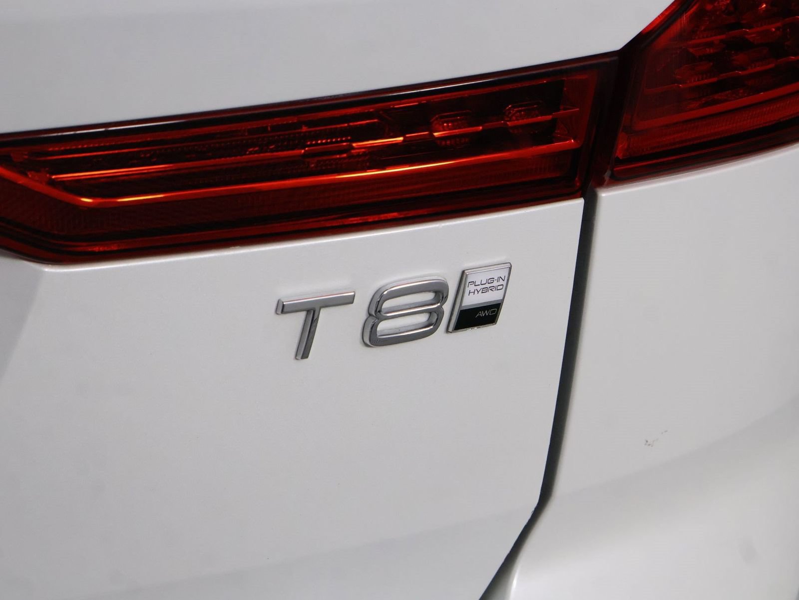 Certified 2025 Volvo XC60 T8 Core w/ Protection Package Premier AWD/4WD image 20