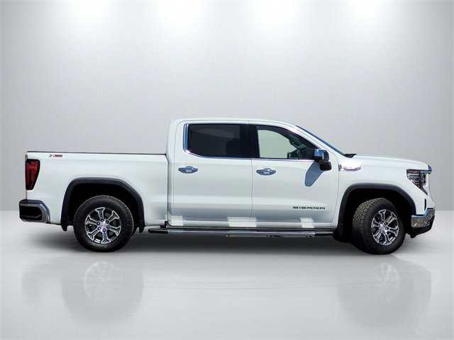 Used 2023 GMC Sierra 1500 SLT w/ SLT Convenience Package image 3