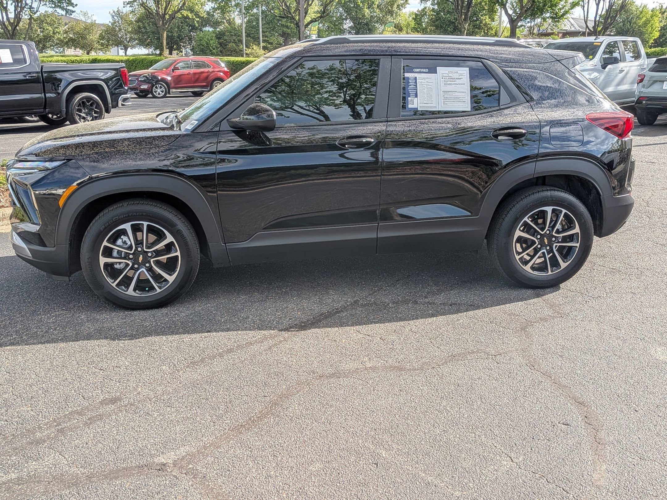 Certified 2025 Chevrolet TrailBlazer LT w/ Convenience Package FWD image 6