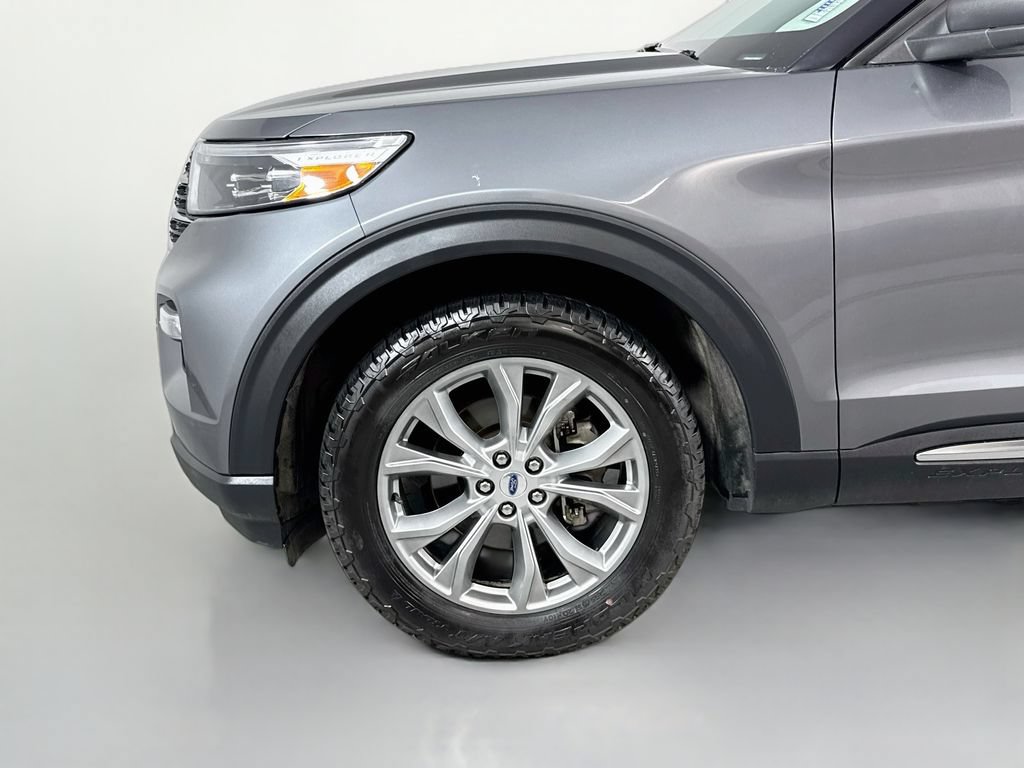 Used 2023 Ford Explorer XLT w/ Equipment Group 202A AWD/4WD image 10