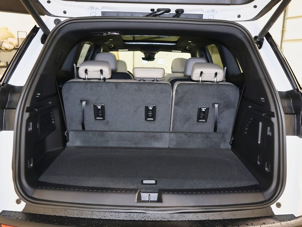 New 2026 GMC Acadia Elevation w/ Black Edition image 5