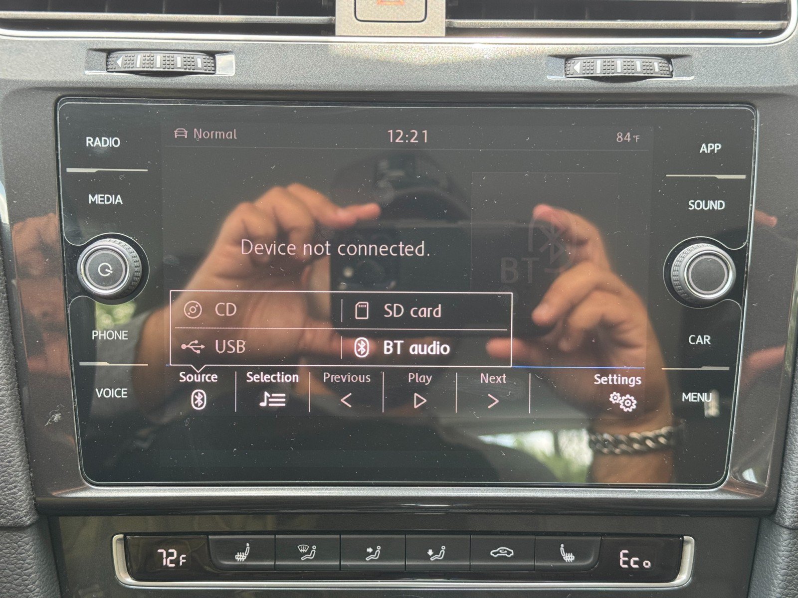 Used 2019 Volkswagen e-Golf SE w/ Driver Assistance Package FWD image 23