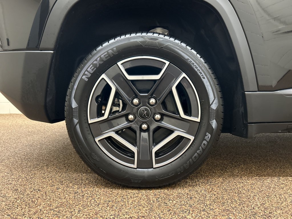 New 2026 Jeep Cherokee Laredo AWD/4WD image 30