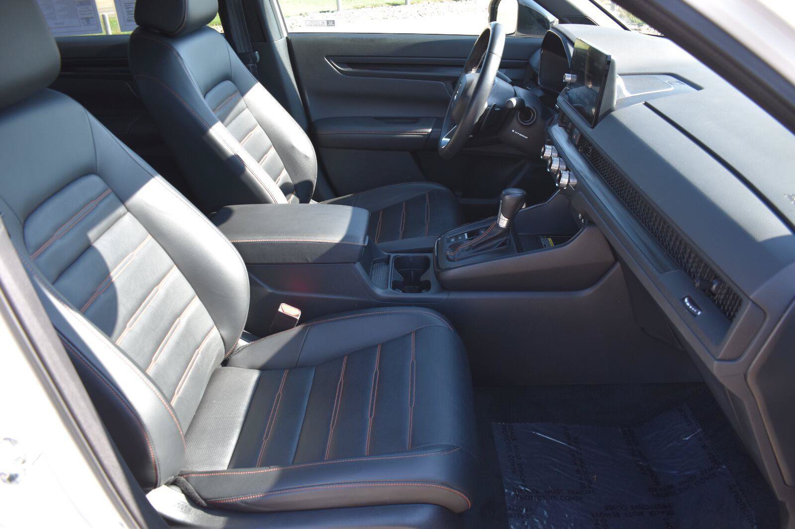 Used 2025 Honda CR-V Sport-L image 13