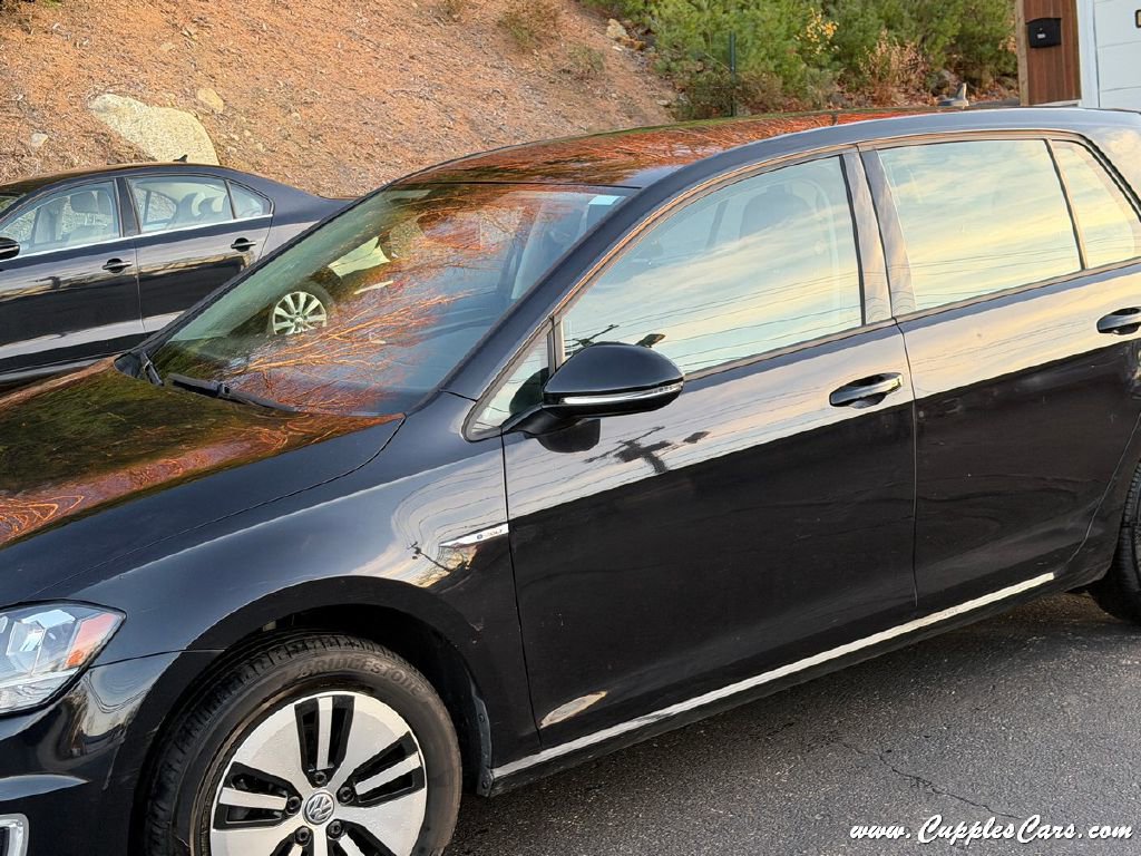 Used 2019 Volkswagen e-Golf SE w/ Driver Assistance Package FWD image 32