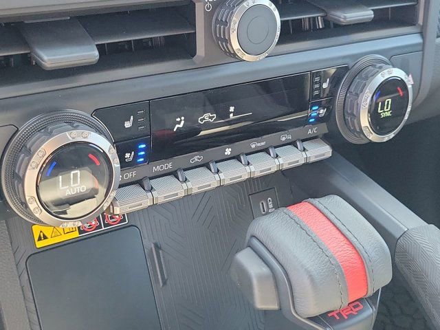 Used 2025 Toyota Tacoma TRD Pro AWD/4WD image 29