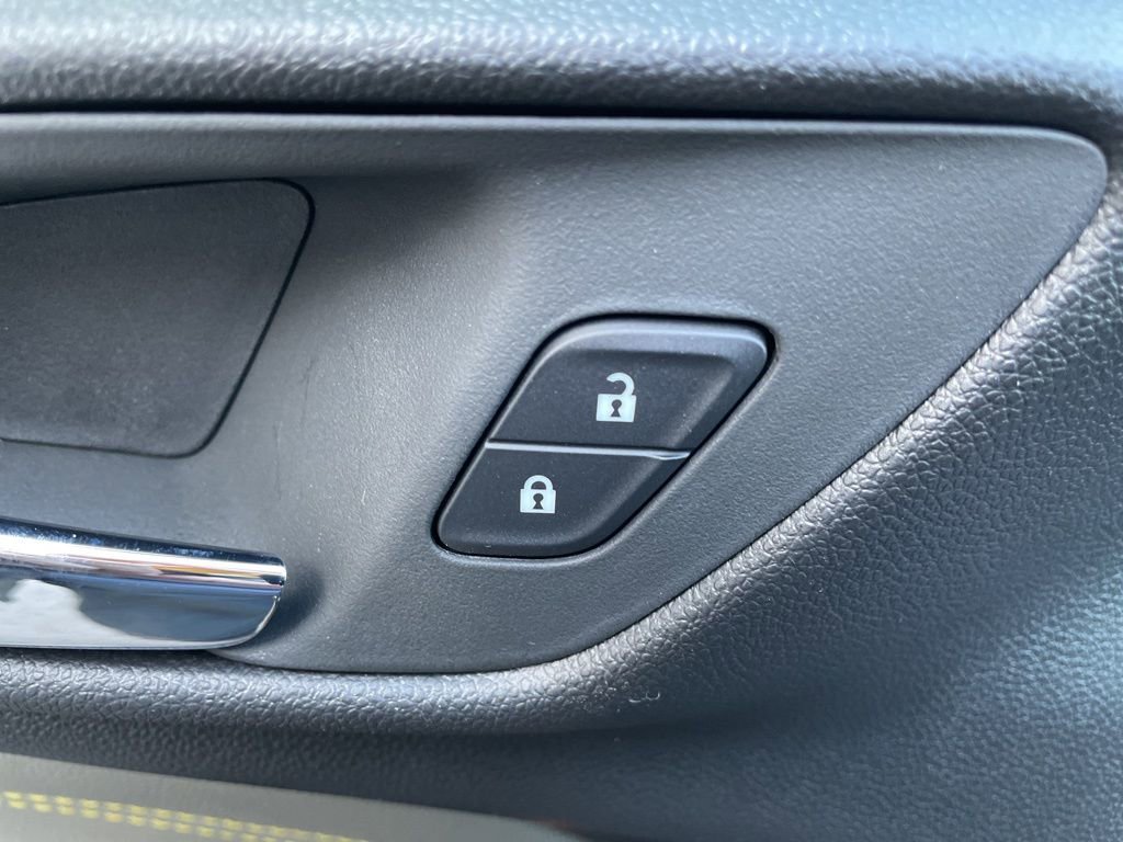 New 2026 Chevrolet Trax ACTIV w/ Sunroof Package image 16