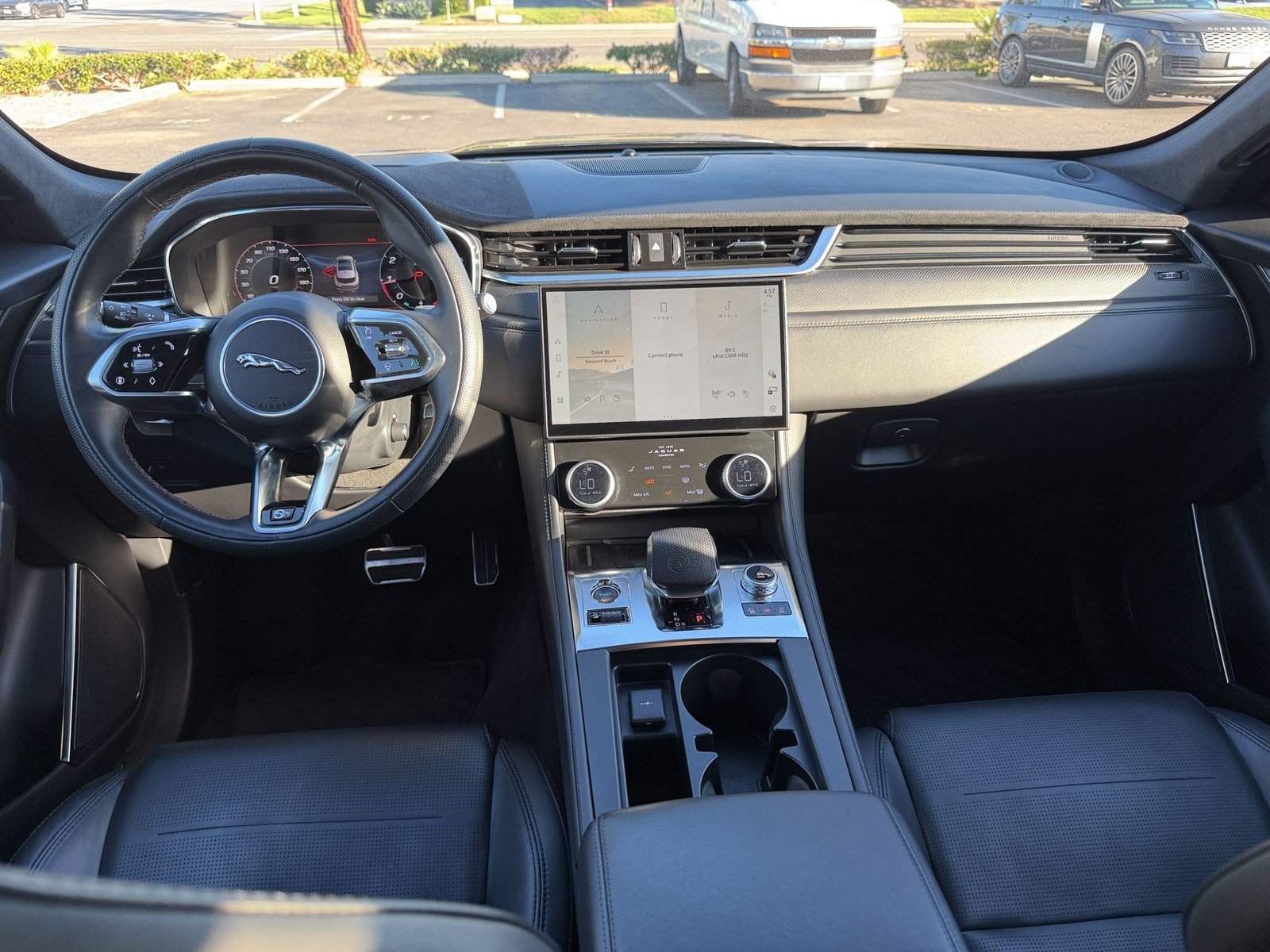 Used 2025 Jaguar F-PACE SVR 575 Edition AWD/4WD image 16