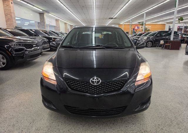 Used 2012 Toyota Yaris Sedan FWD image 3