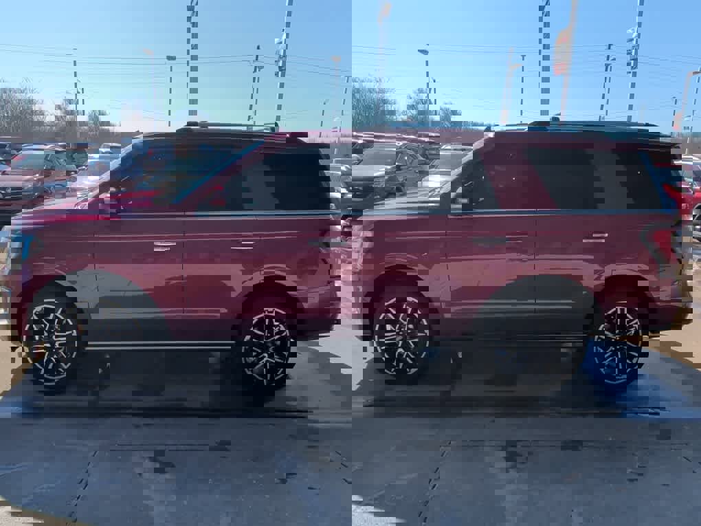 Used 2021 Ford Expedition Limited image 6