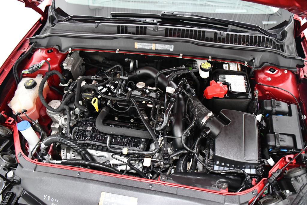 Used 2020 Ford Fusion SE image 6