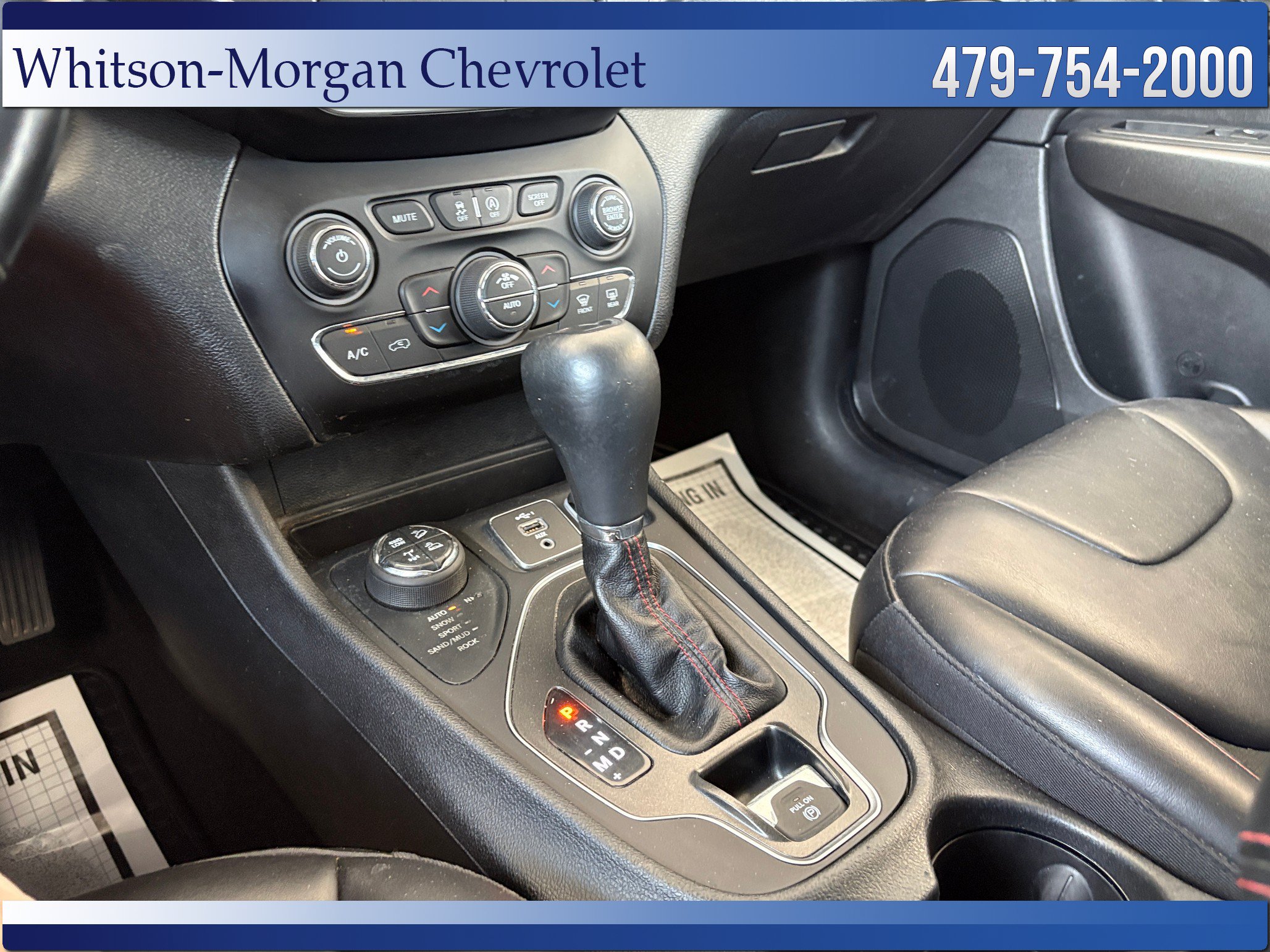 Used 2020 Jeep Cherokee Trailhawk w/ Comfort/Convenience Group AWD/4WD image 27