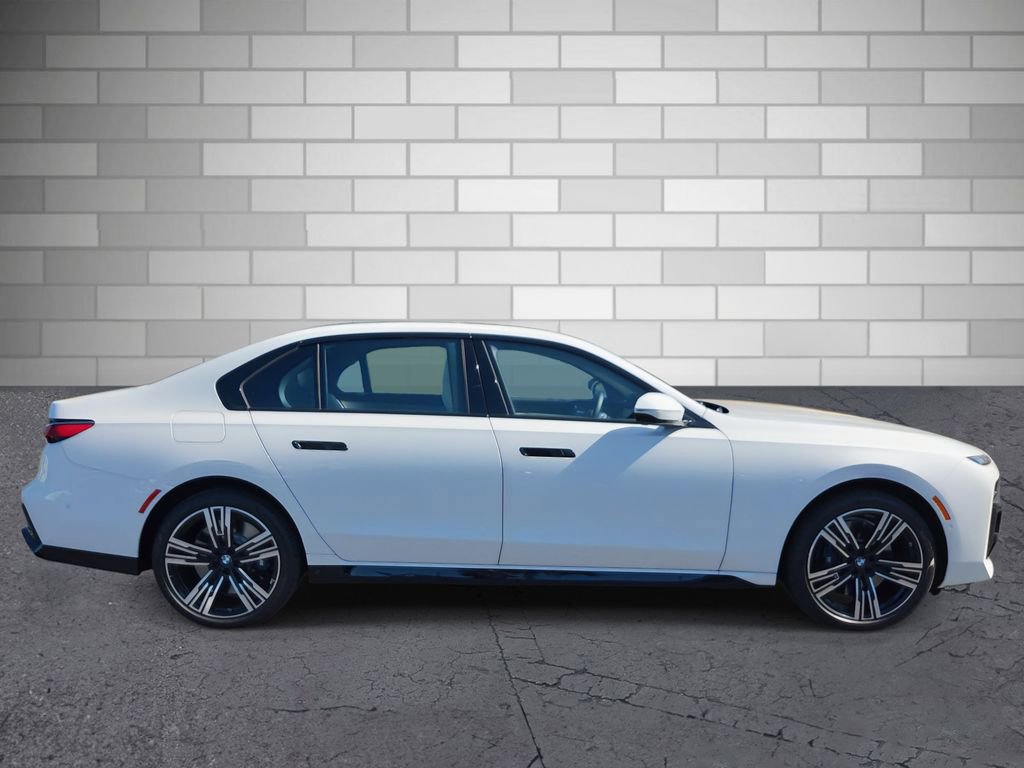 Used 2024 BMW 760i xDrive w/ Executive Package image 6