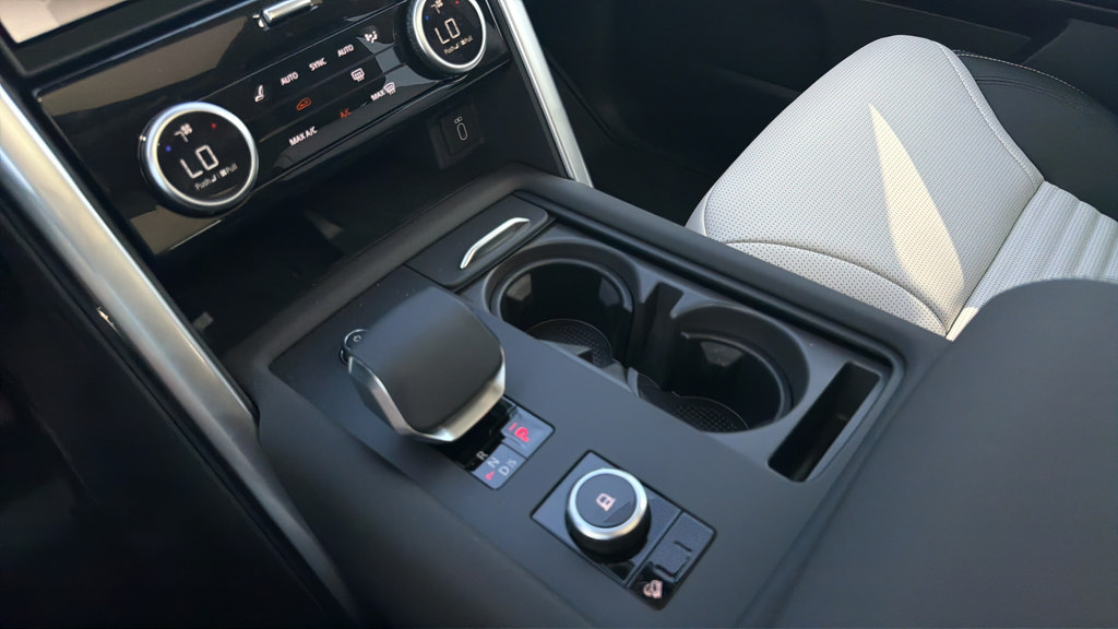 New 2026 Land Rover Discovery Dynamic SE AWD/4WD image 21