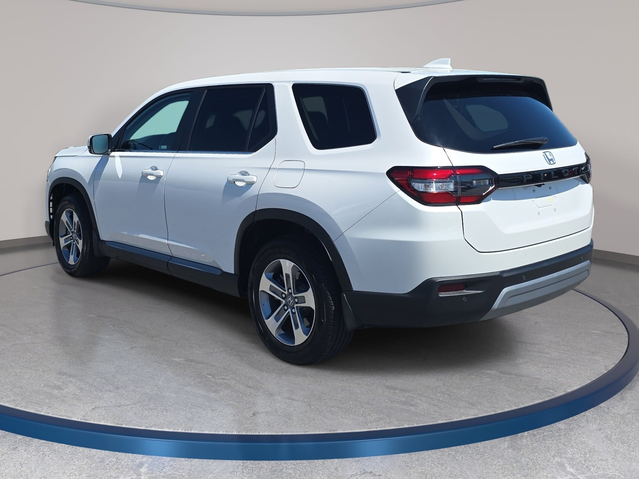 Certified 2025 Honda Pilot EX-L image 7