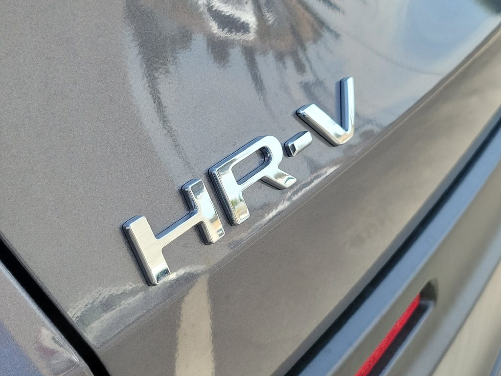 Used 2027 Honda HR-V LX image 8