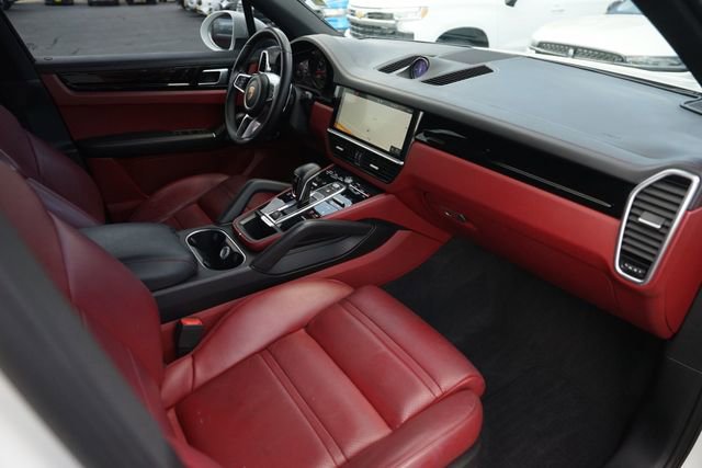 Used 2019 Porsche Cayenne AWD/4WD image 18