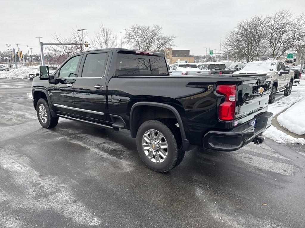 Certified 2024 Chevrolet Silverado 2500 High Country w/ Technology Package image 5