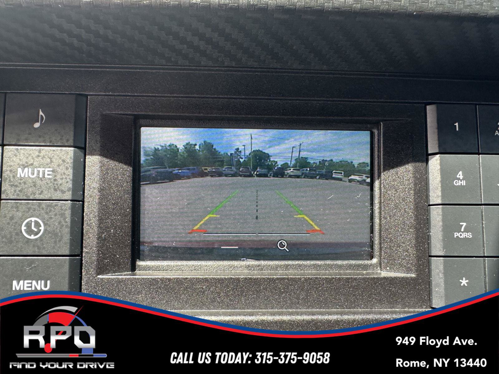 Used 2018 Ford Mustang Coupe RWD image 22