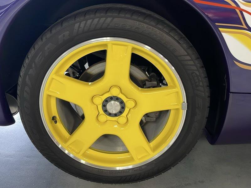 Used 1998 Chevrolet Corvette Convertible w/ Memory Pkg RWD image 20