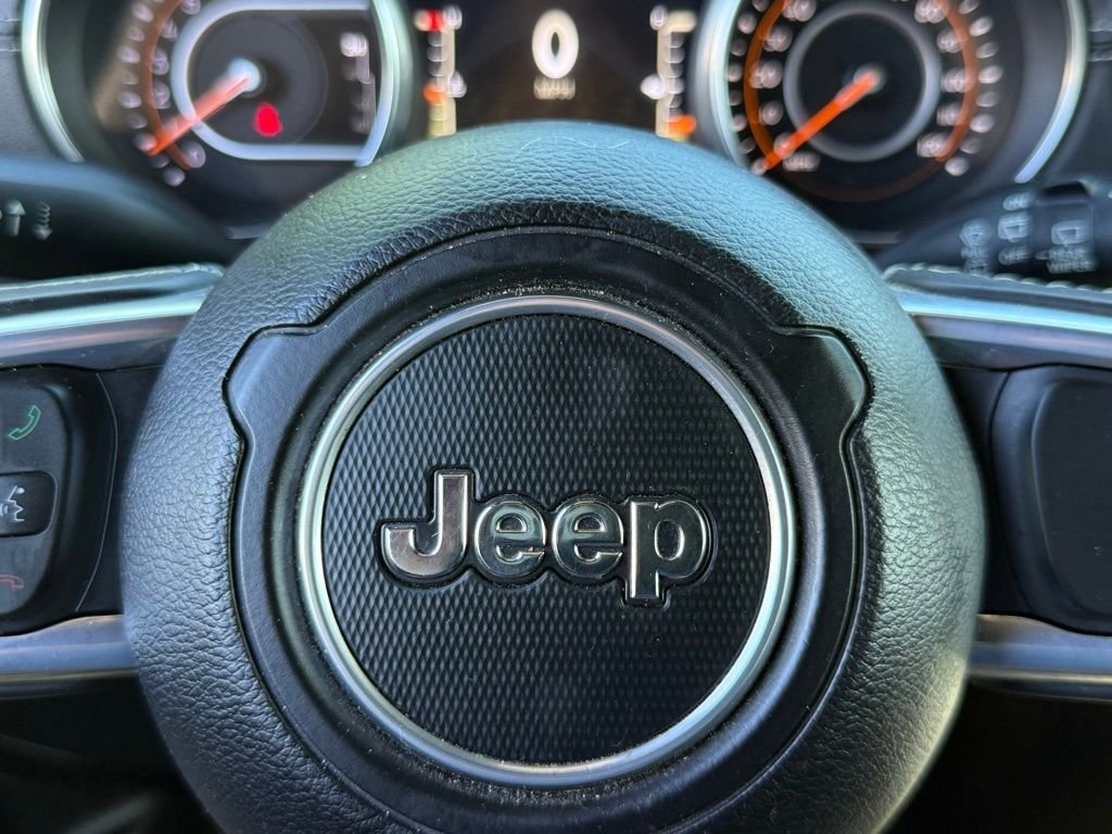 Used 2019 Jeep Wrangler Unlimited Sahara AWD/4WD image 27