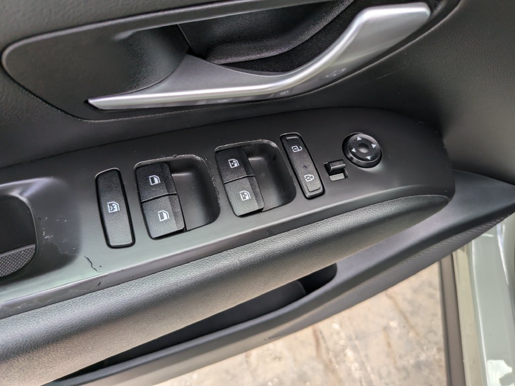 Used 2022 Hyundai Santa Cruz SEL FWD image 18