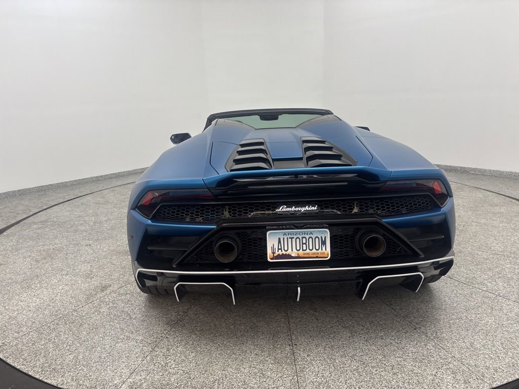Used 2020 Lamborghini Huracan EVO image 10