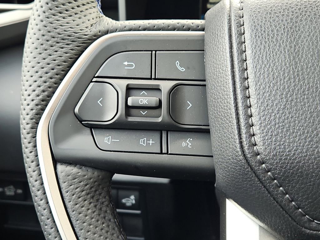 New 2026 Toyota Tundra Platinum w/ TRD Off-Road Package image 18
