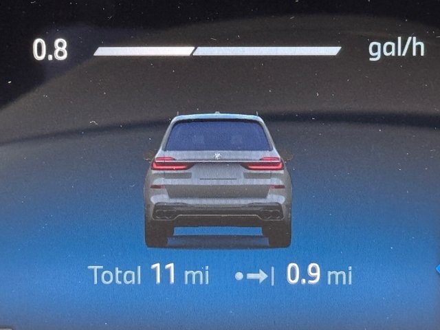 Used 2026 BMW X7 M60i image 16