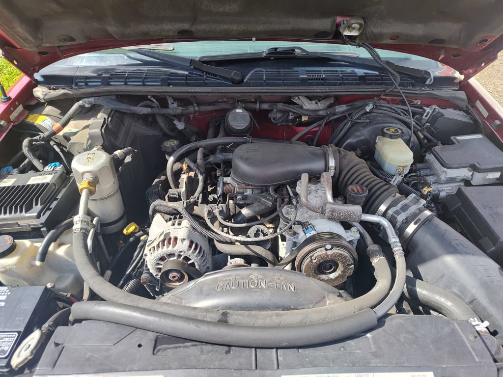 Used 2000 GMC Jimmy SLE AWD/4WD image 9