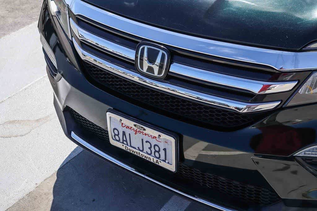 Used 2017 Honda Pilot Touring image 8