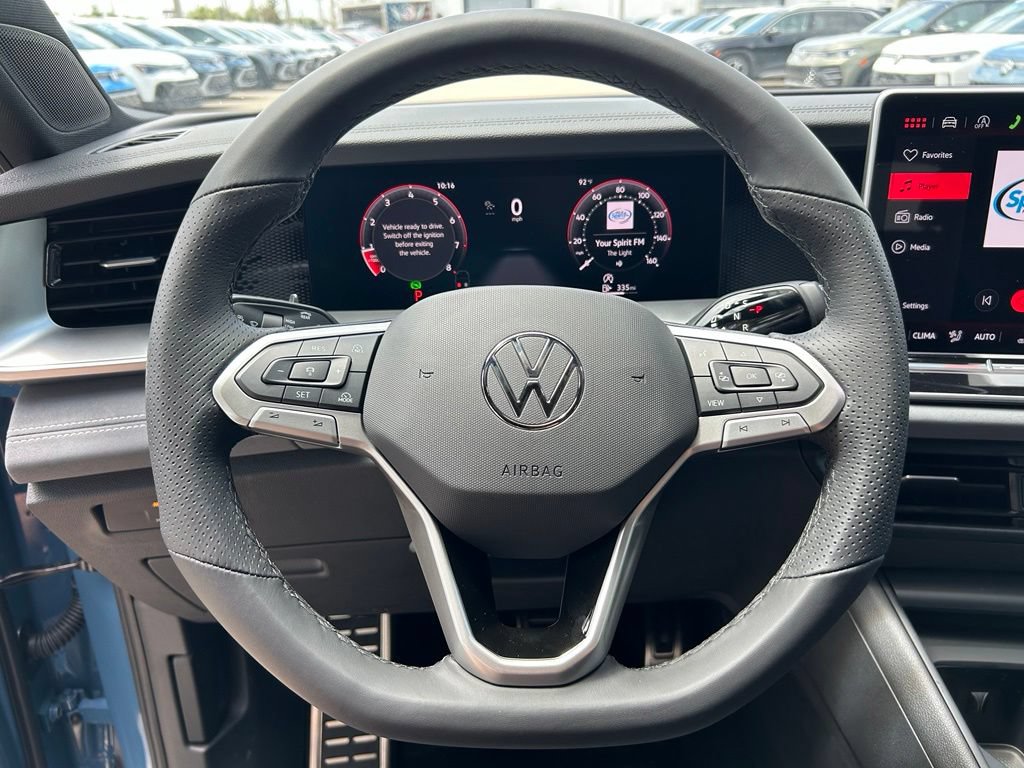 New 2026 Volkswagen Tiguan SE R-Line FWD image 20