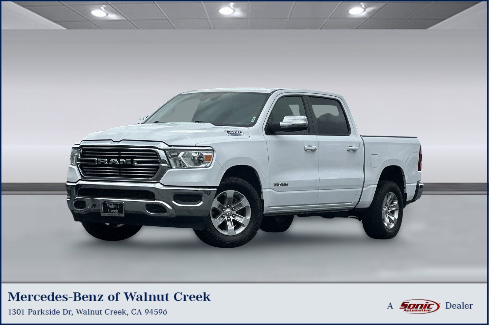 Used 2023 RAM 1500 Laramie AWD/4WD image 1