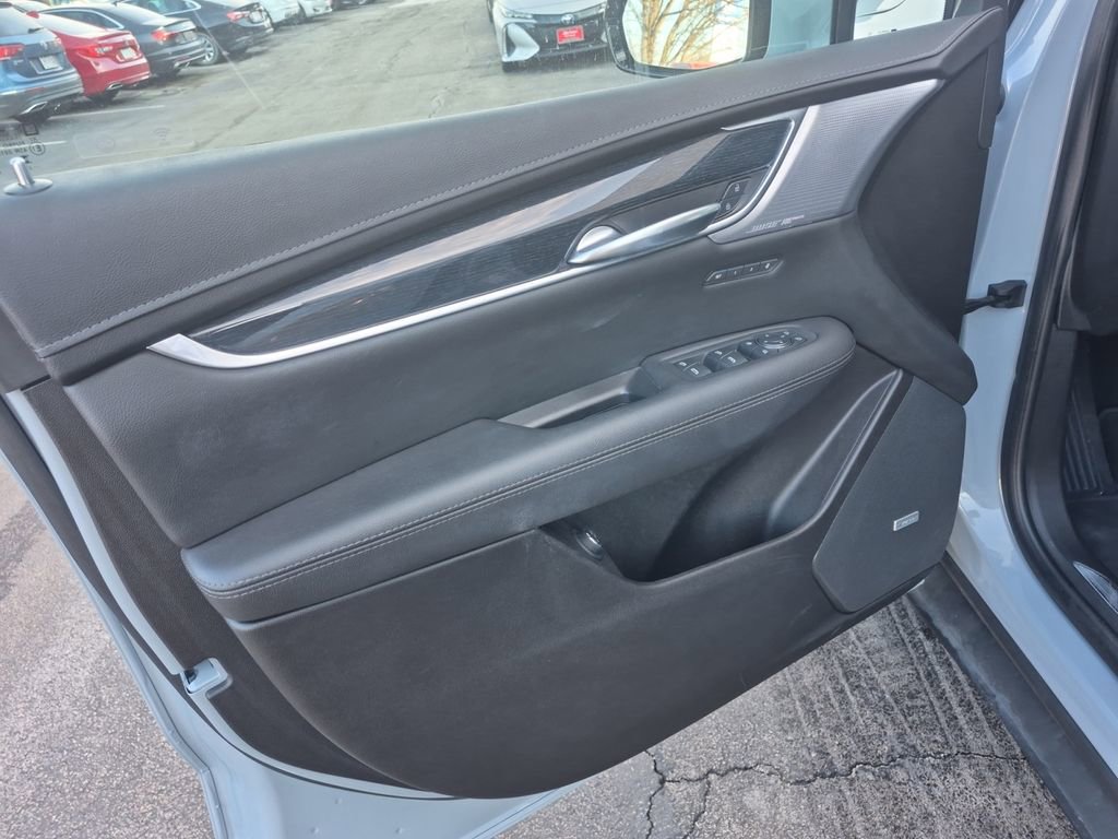 Used 2024 Cadillac XT5 Premium Luxury image 21