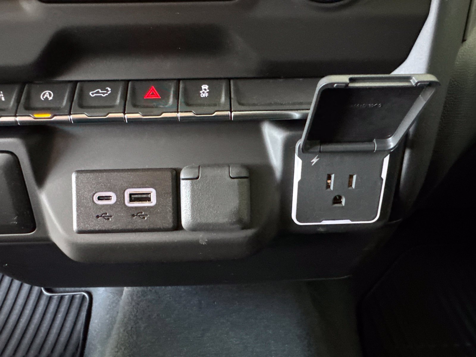 New 2026 Chevrolet Silverado 1500 Custom AWD/4WD image 24