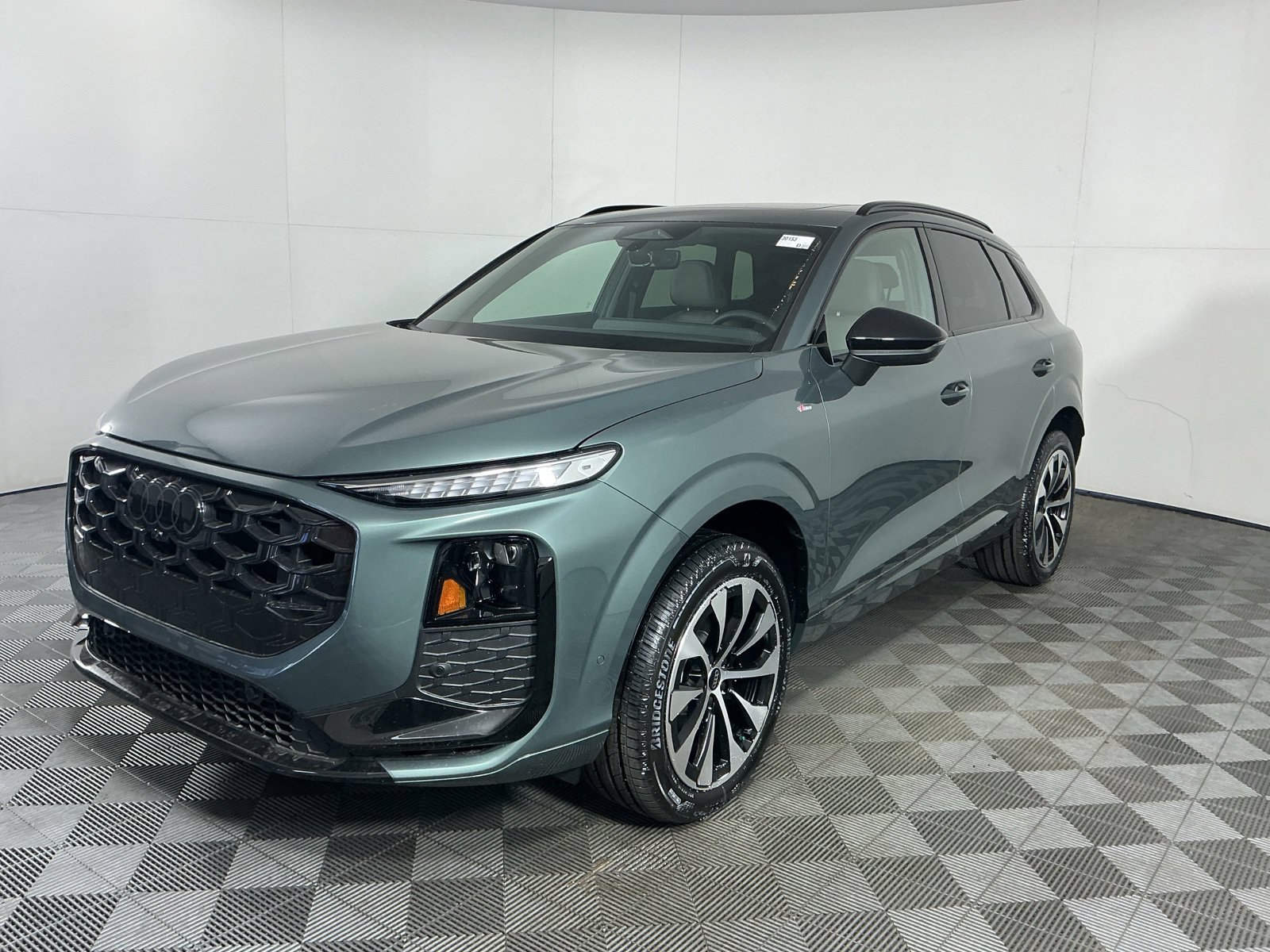 New 2026 Audi Q3 quattro 2.0T AWD/4WD image 3
