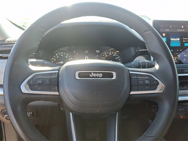 Used 2022 Jeep Compass Latitude image 15