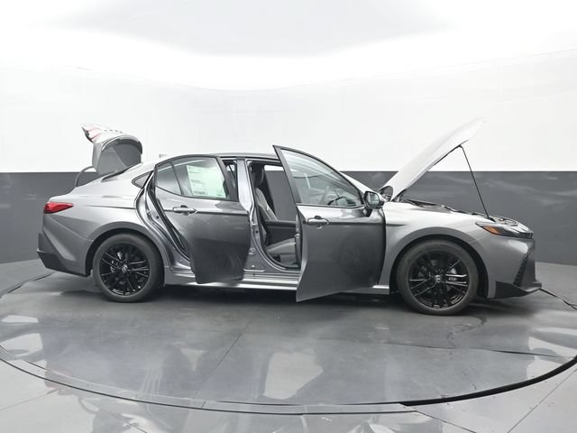 New 2026 Toyota Camry SE w/ Multimedia Upgrade Package FWD image 31