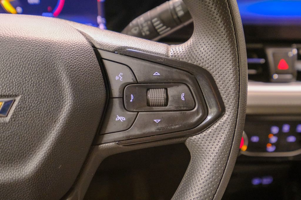 Used 2025 Chevrolet TrailBlazer LT image 36