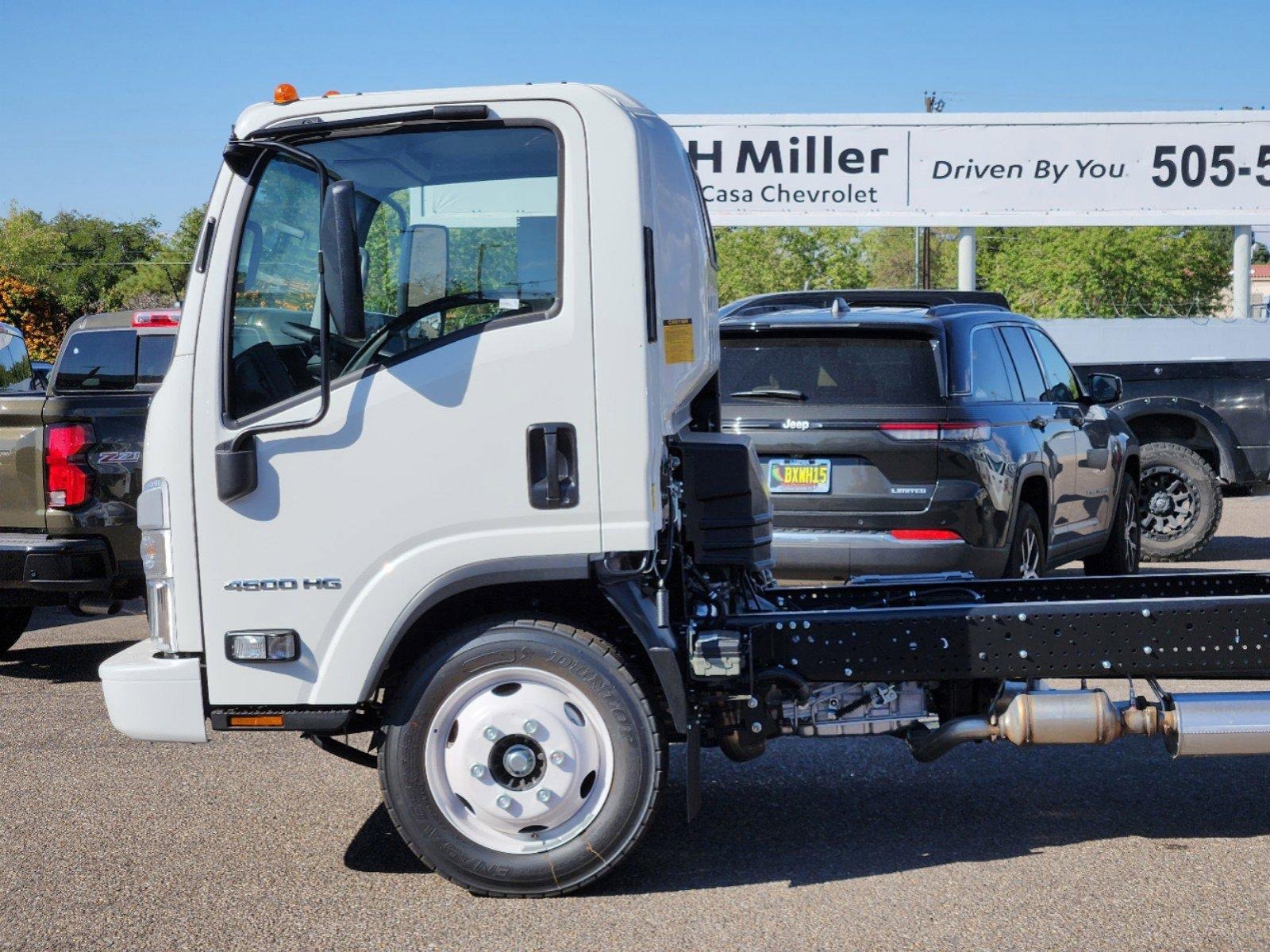 New 2025 Chevrolet Low Cab Forward image 2