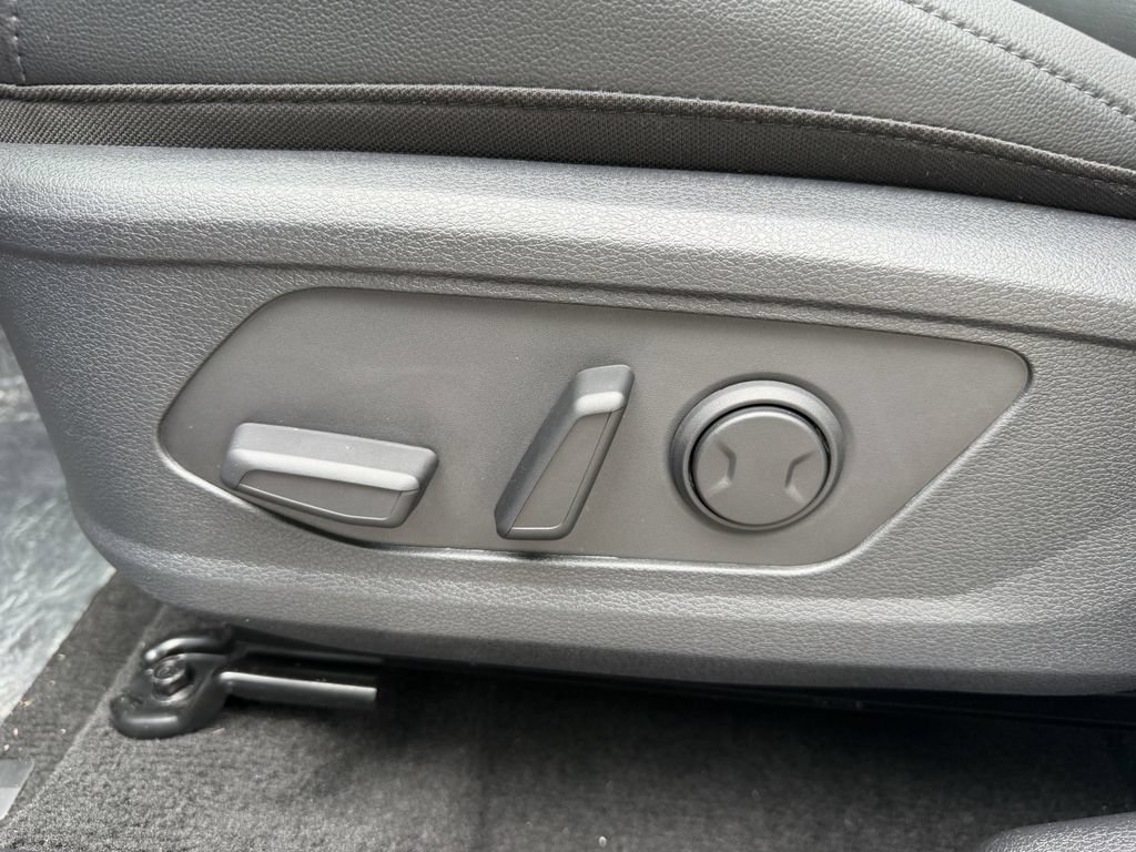 New 2026 Kia Sportage SX AWD/4WD image 18