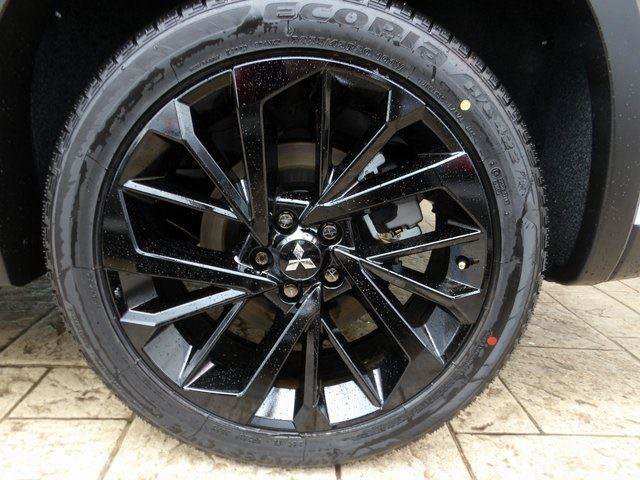New 2025 Mitsubishi Outlander SEL Black Edition image 12
