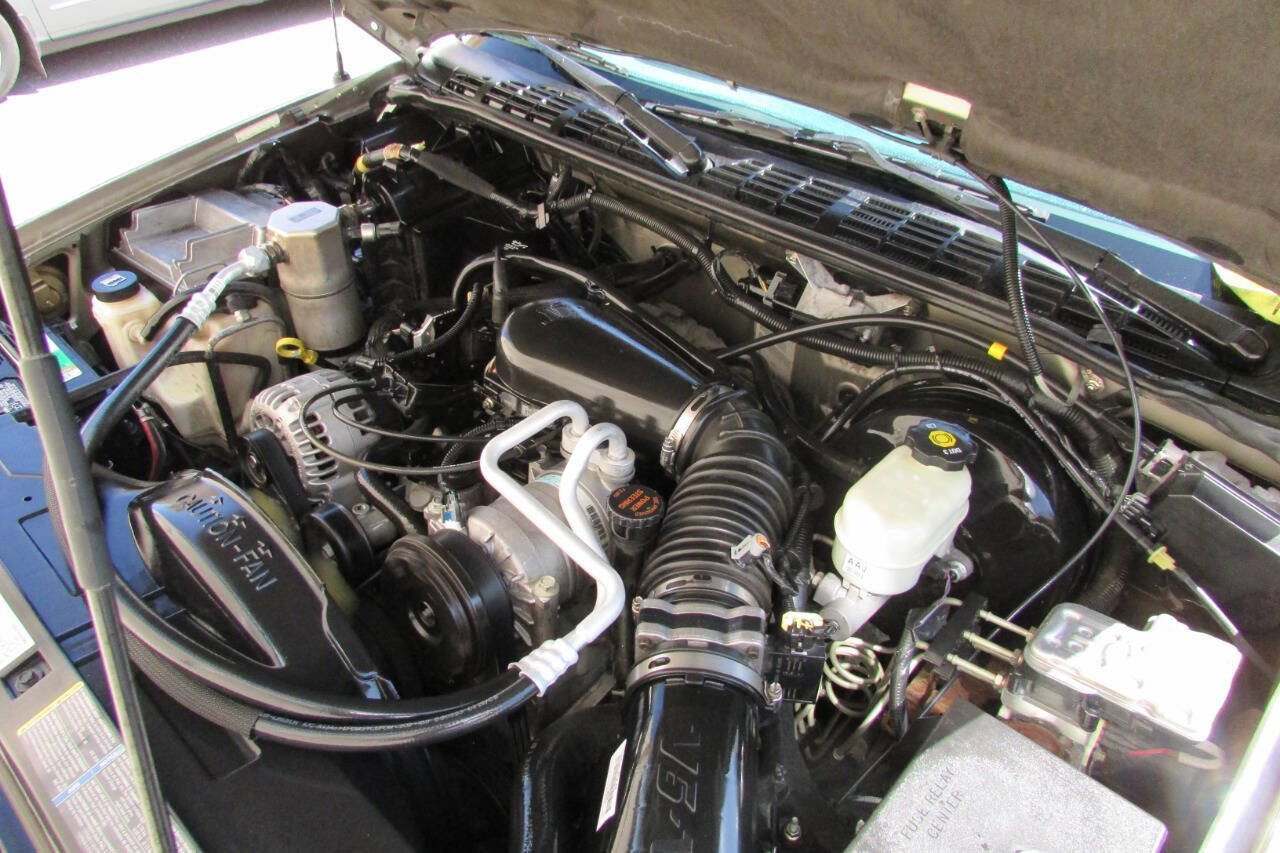 Used 2003 GMC Sonoma SLS image 31