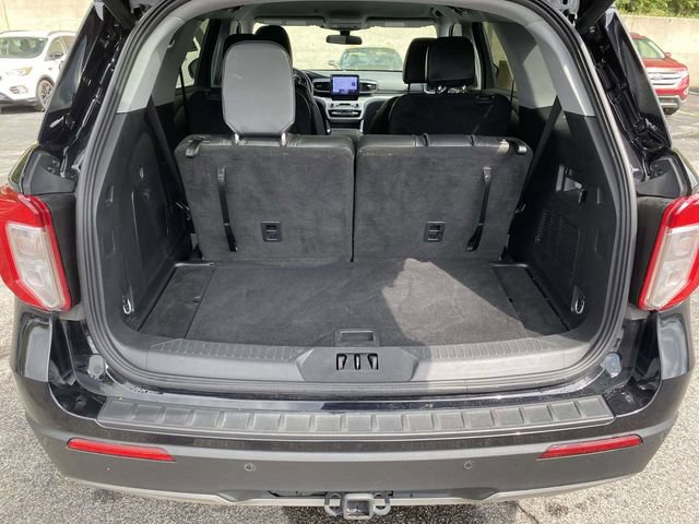 Used 2024 Ford Explorer XLT w/ Equipment Group 202A AWD/4WD image 12