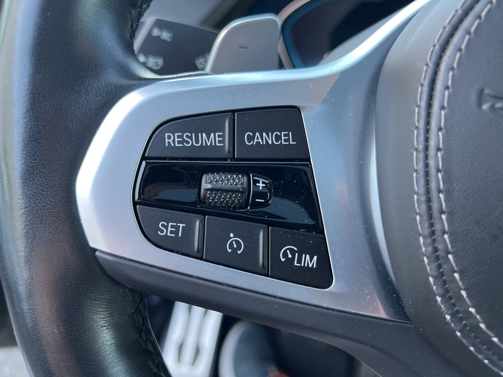 Used 2022 BMW X5 xDrive45e w/ M Sport Package image 17