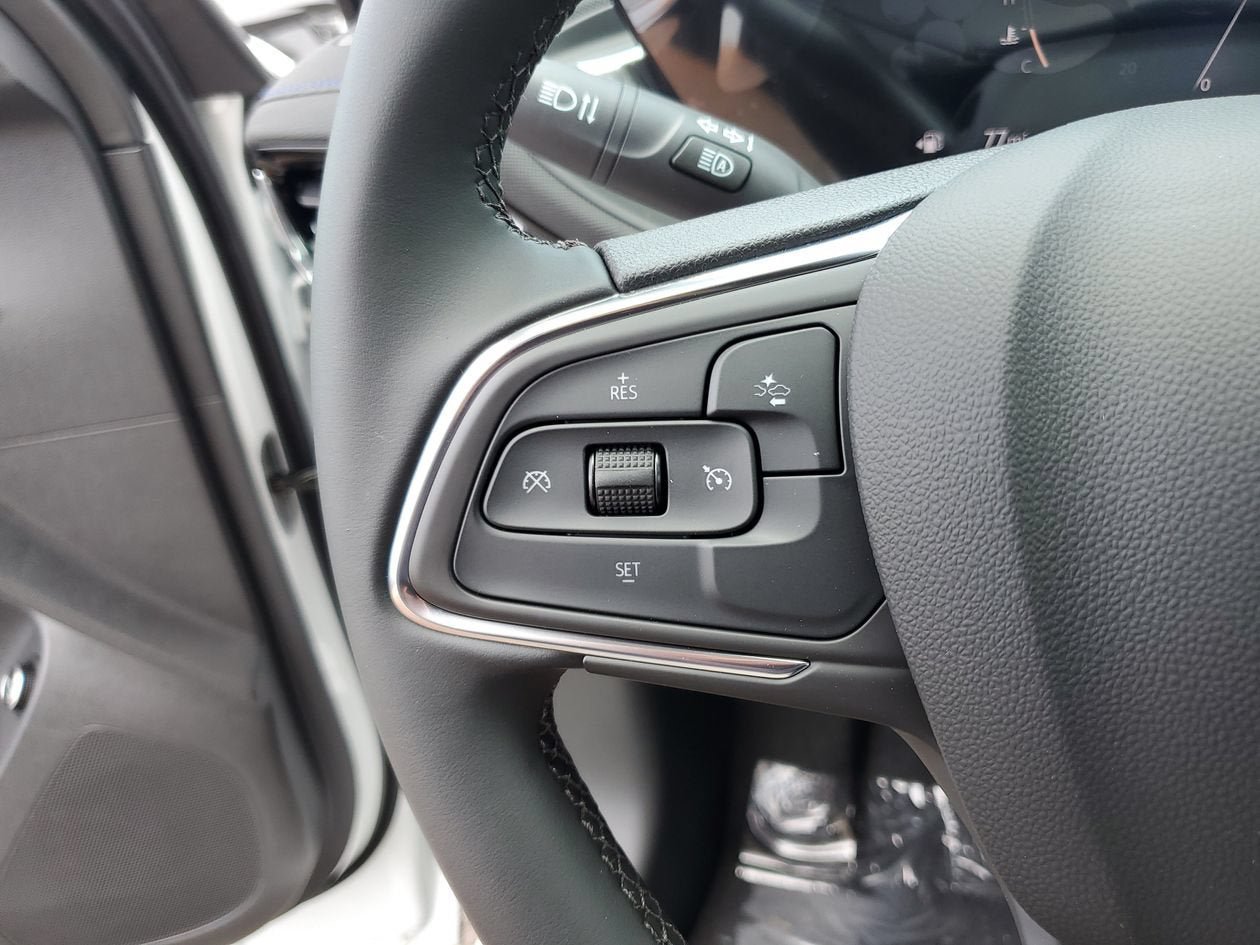 New 2026 Buick Envista Sport Touring w/ Convenience II Package FWD image 28