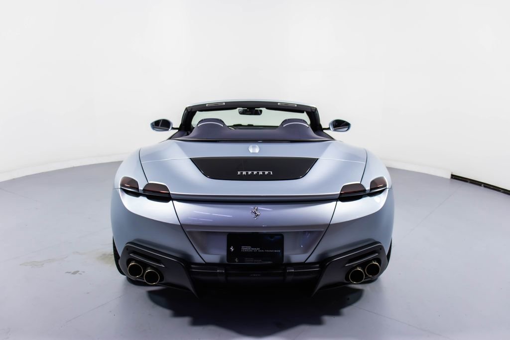 Certified 2025 Ferrari Roma Spider RWD image 7